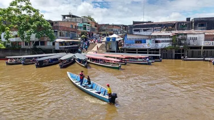 Csónakkal a Caguán és Caquetá folyókon
